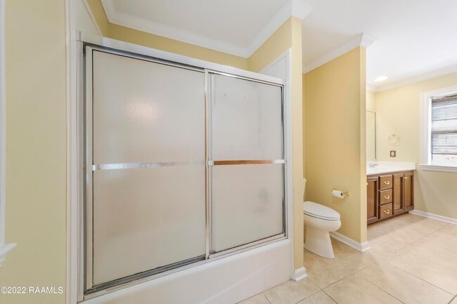 Building Photo - 403 Phoenix Dr