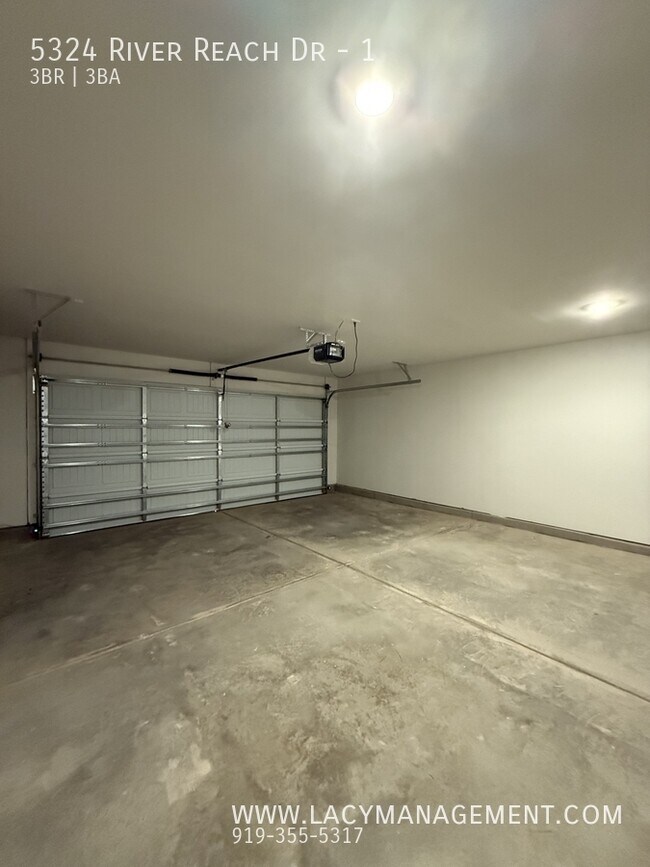 Building Photo - 5324 River Reach Dr