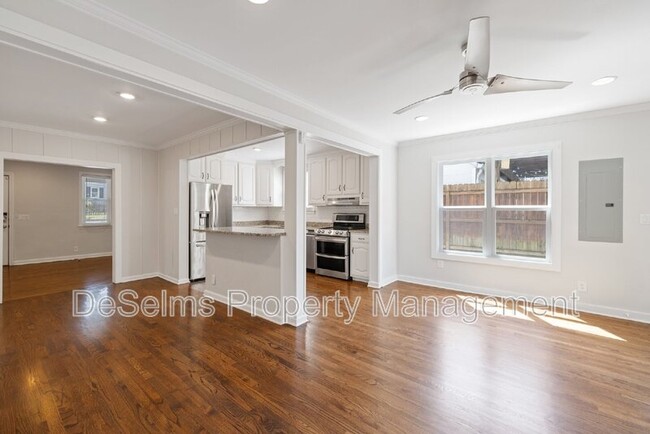 Building Photo - 227 53rd Ave N