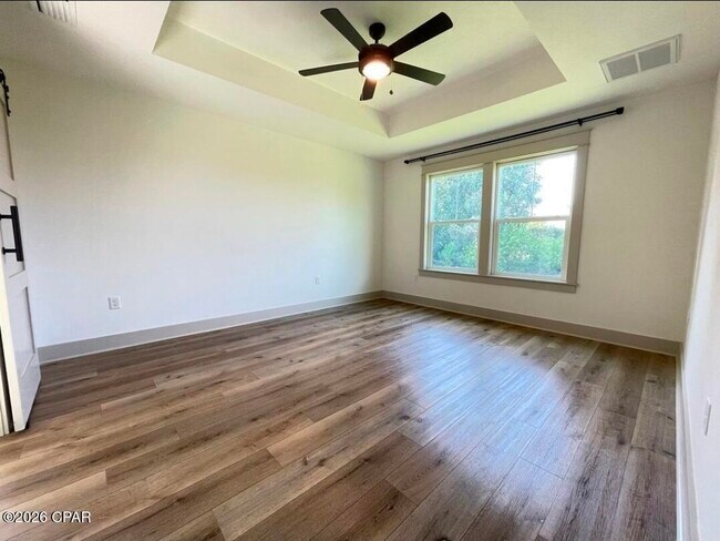 Building Photo - 4640 Delwood Park Blvd