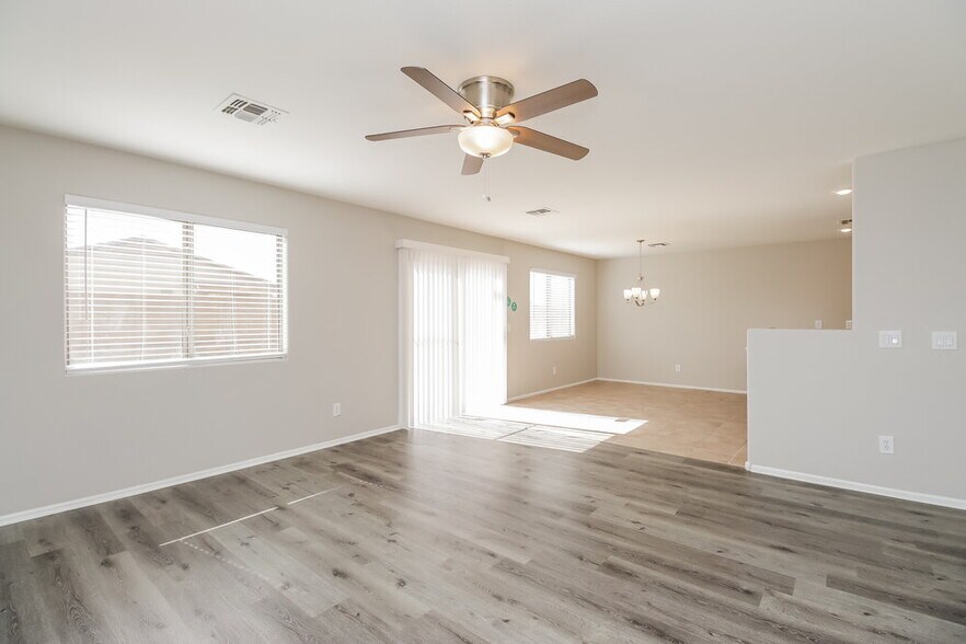 Building Photo - 85 W Brangus Way