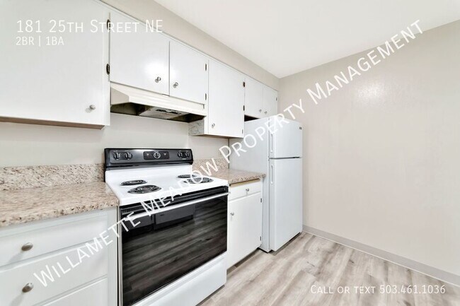 Building Photo - 181 25th St NE