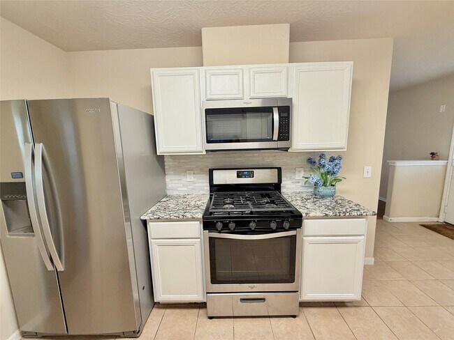 Building Photo - 2042 Nichole Woods Dr