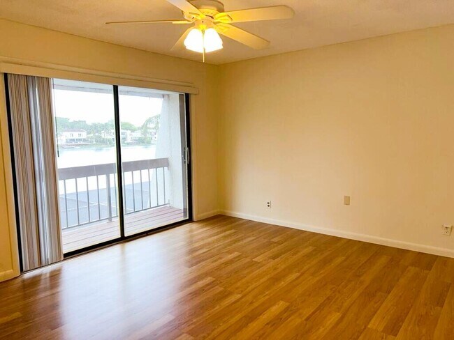 Building Photo - 3094 Bermwood Ln