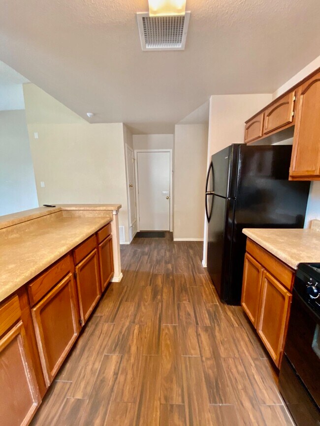 Building Photo - 14214 Lasso Rock Dr