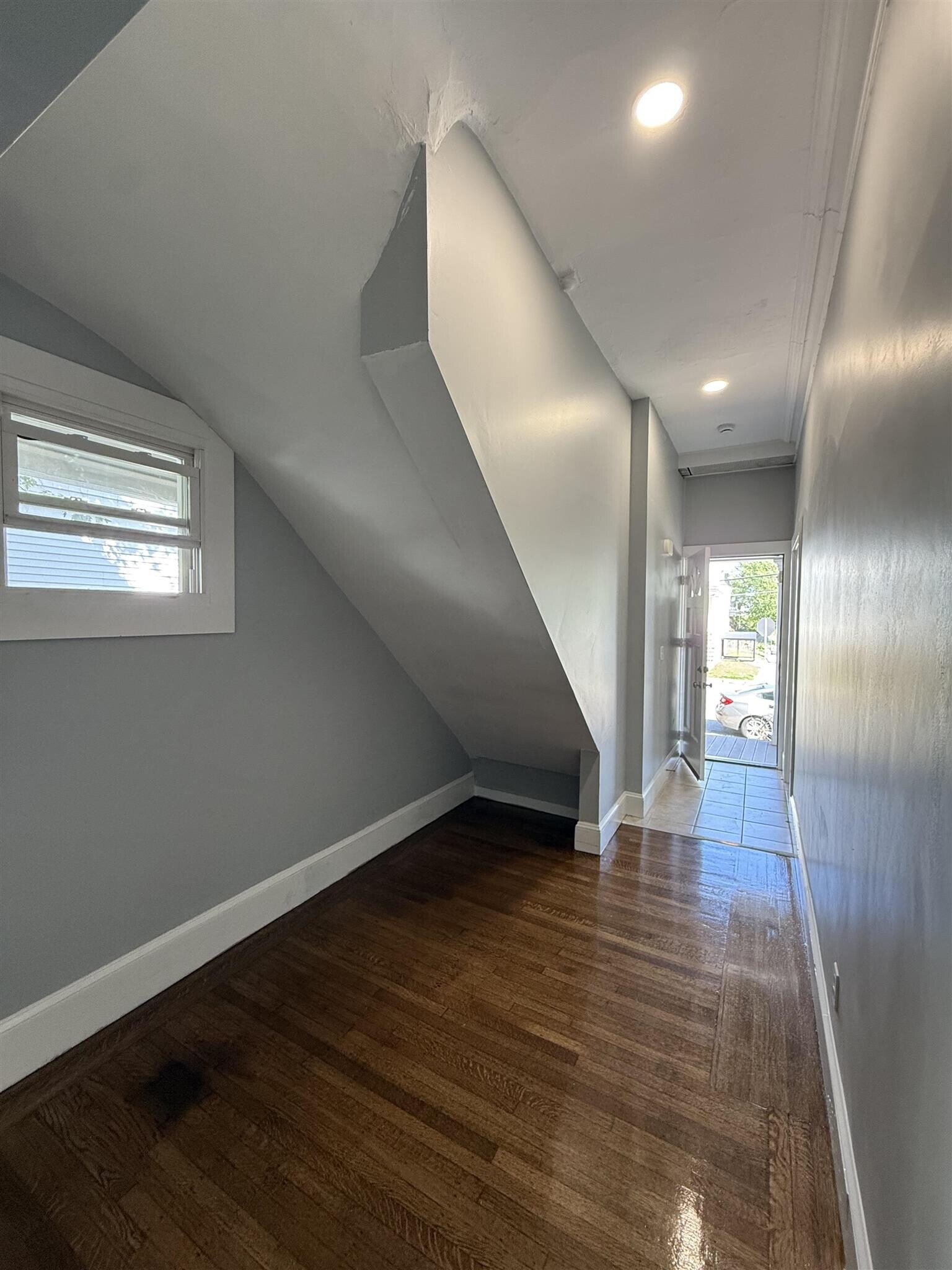 Building Photo - 58 Vinal Ave