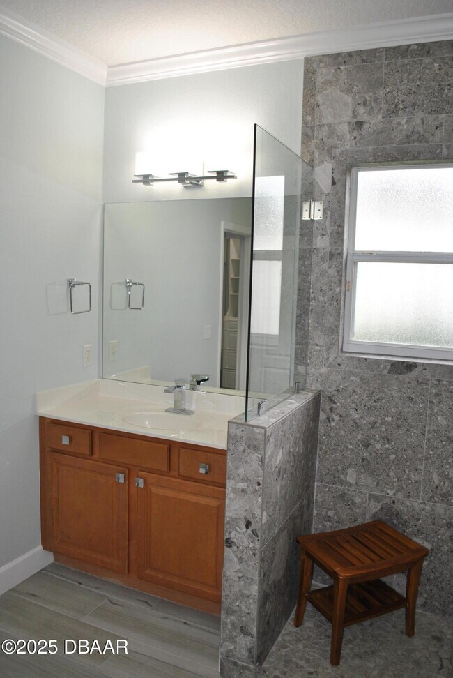 Building Photo - 128 Centennial Park Dr