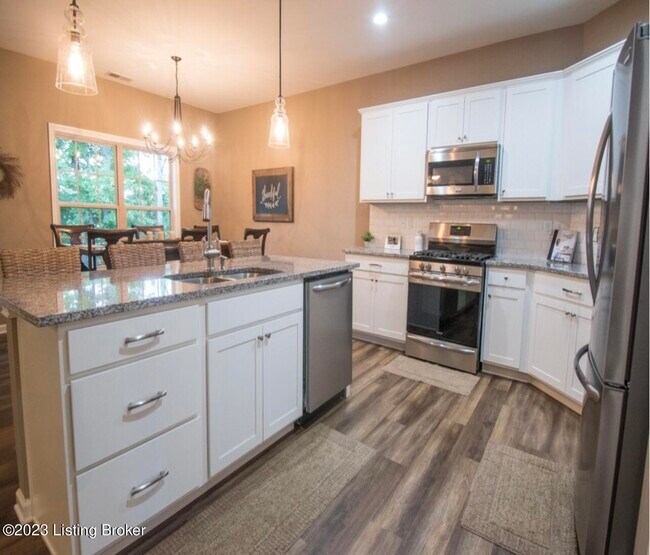 Building Photo - 1886 Carabiner Way