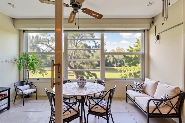 Building Photo - 900 SW 125th Way