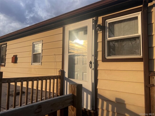 Building Photo - 20 W Belmont St