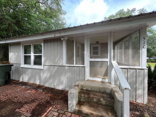 Building Photo - 3/1 Home for Rent!