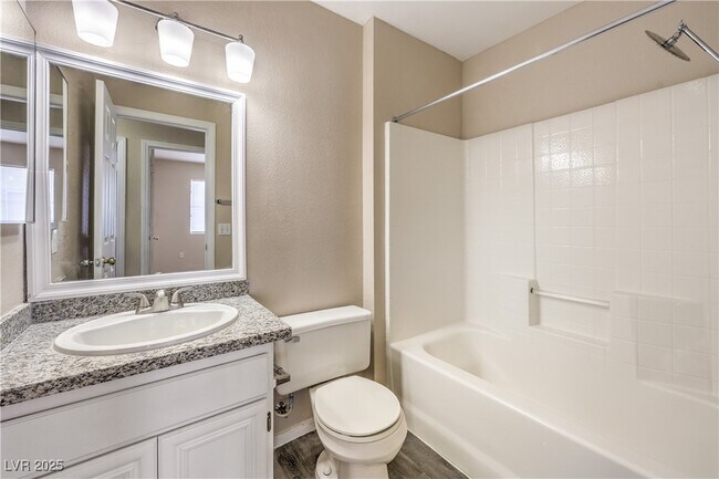 Building Photo - 1452 Rothwell Ct