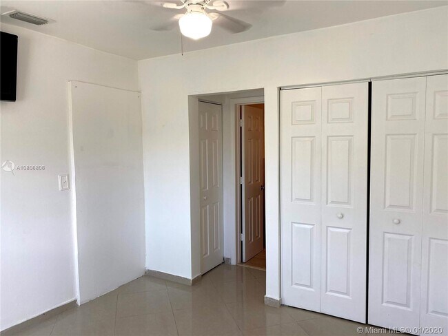 Building Photo - 11870 SW 183rd St