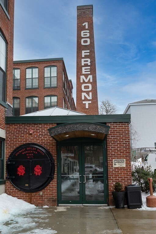 Building Photo - 160 Fremont St