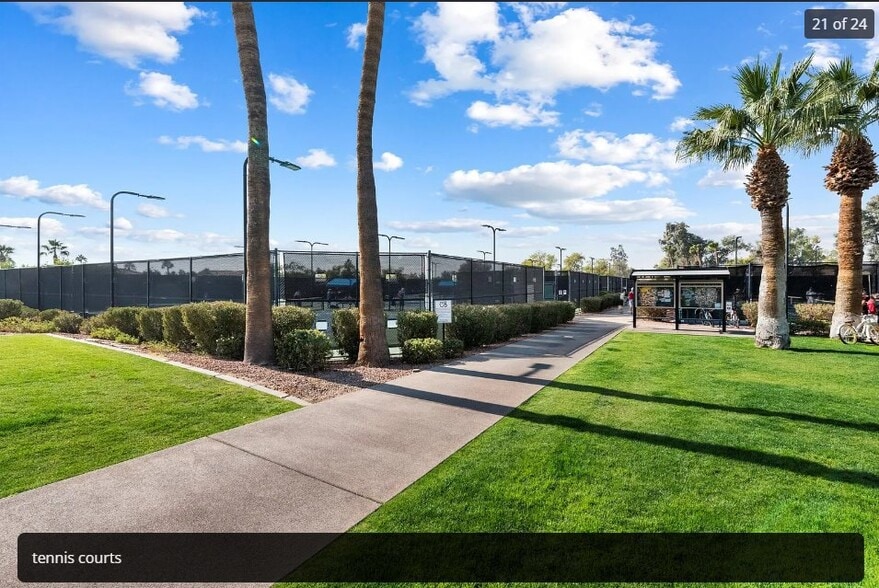 Building Photo - 12947 W Chapala Dr