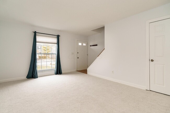 Building Photo - 1217 Weybridge Rd