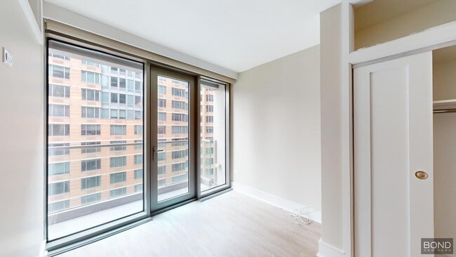 Building Photo - 237 E 34th St
