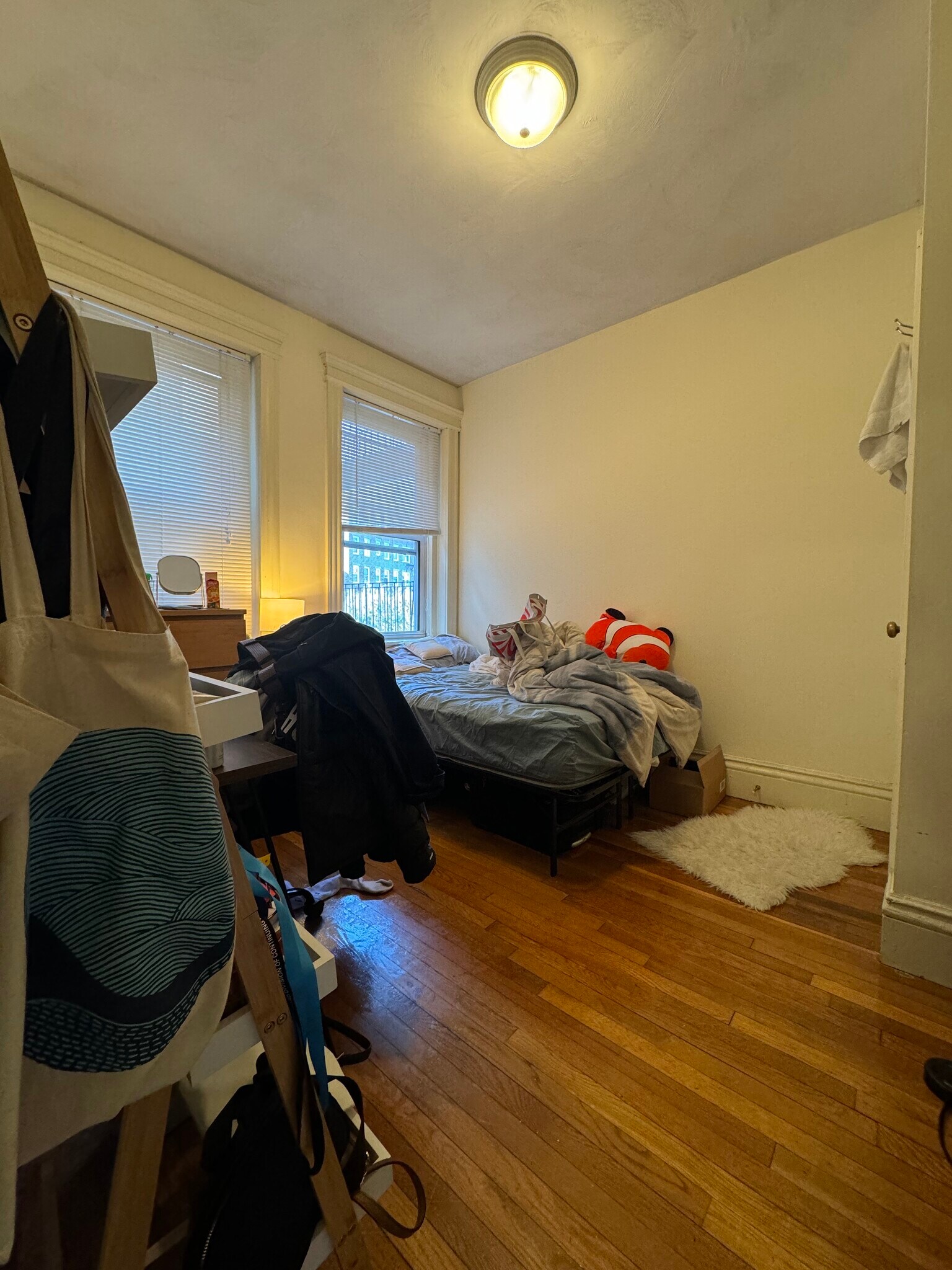 Building Photo - 109 Queensberry St