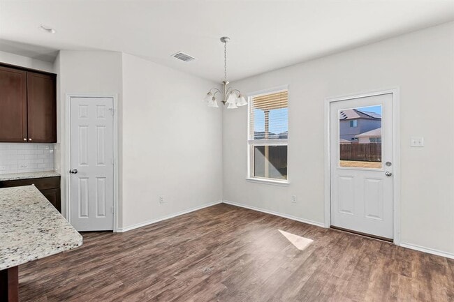 Building Photo - 457 Bedford Falls Ln