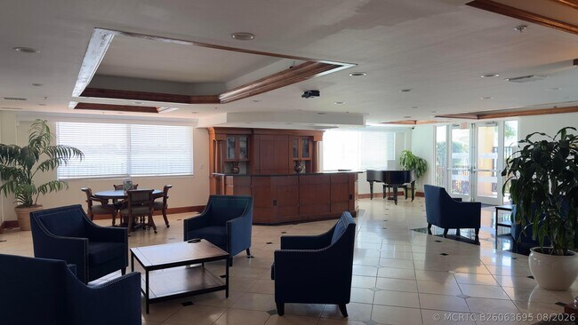 Building Photo - 1801 N Flagler Dr