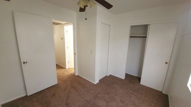 Building Photo - VERY NICE SOUTH SCOTTSDALE TOWNHOME!
