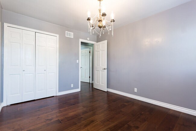 Building Photo - Georgian Colonial in Mt Helix