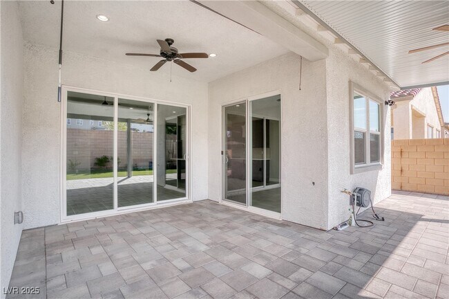 Building Photo - 9057 Skye Treeline St