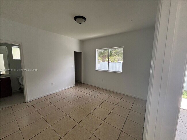 Building Photo - 26514 SW 138th Ave