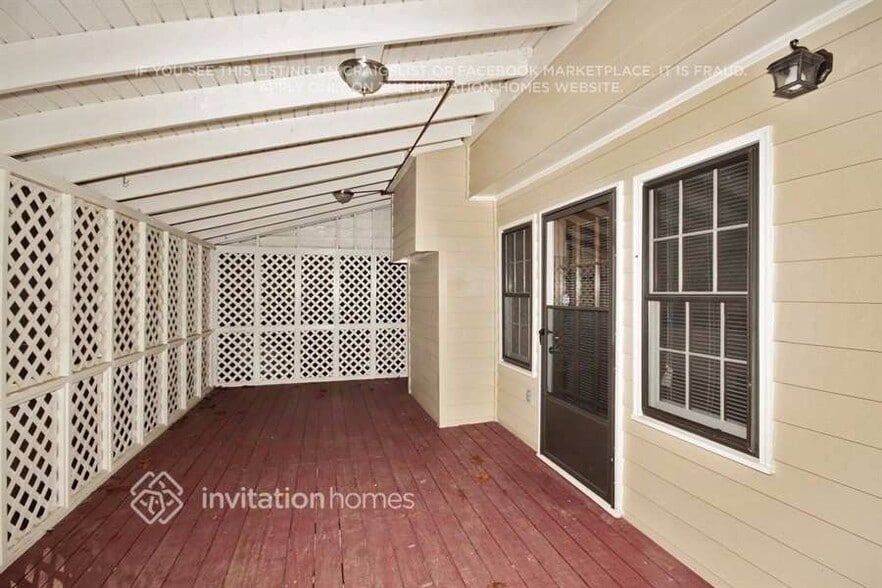 Building Photo - 4640 Mountain Creek Dr