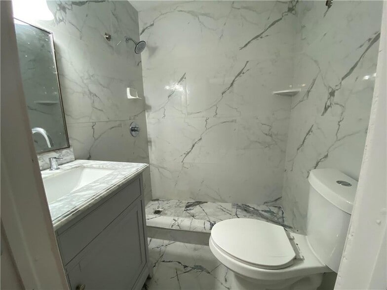 Building Photo - 4113 NW 78th Way