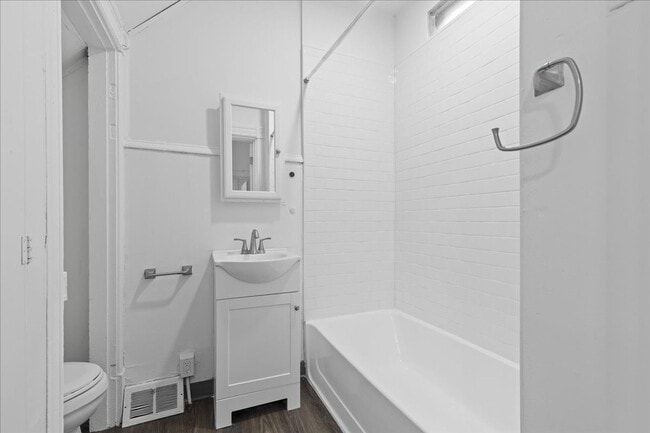 Building Photo - 3900 Howley St