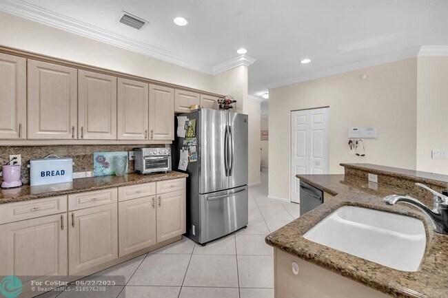 Building Photo - 16389 SW 31st St