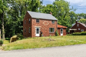 Building Photo - Spacious 4-Bedroom Home with Garage and Yard - Section 8 Approved!!