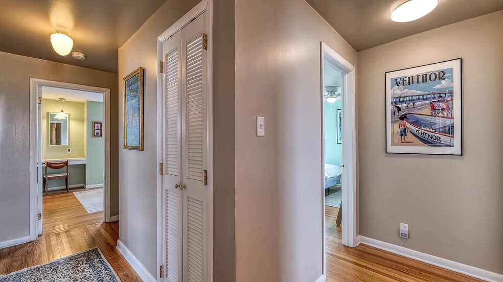 Building Photo - 108 S Newark Ave