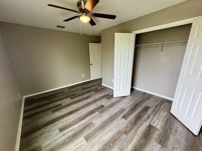 Building Photo - 27327 Lasso Bend