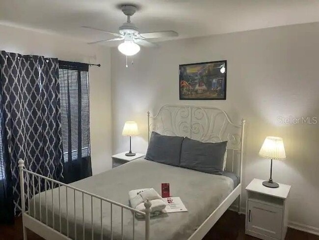 Building Photo - 2250 San Vital Dr