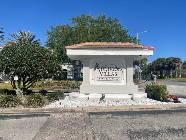 Building Photo - 13827 Fairway Island Dr