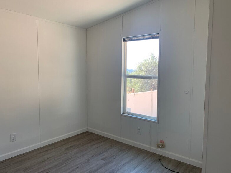 Building Photo - 3375 Almosta Rd