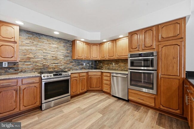 Building Photo - 36 Southampton Parish Rd