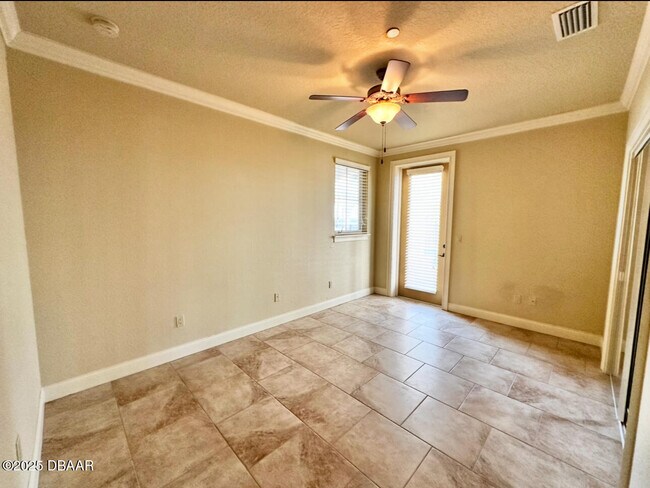 Building Photo - 5090 Riverside Dr