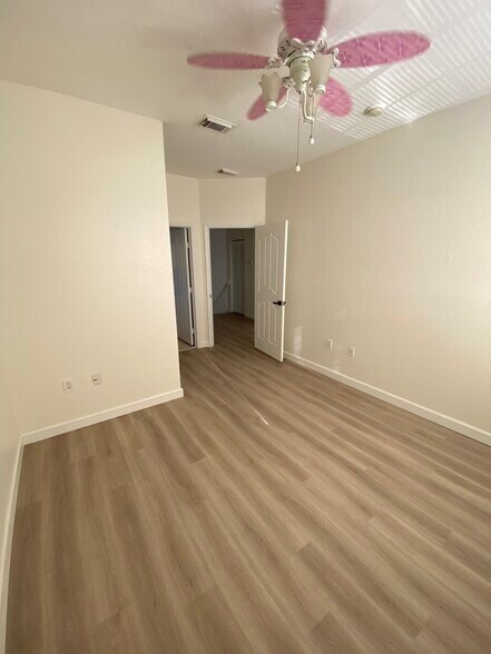 Building Photo - 2862 SW 145th Ave