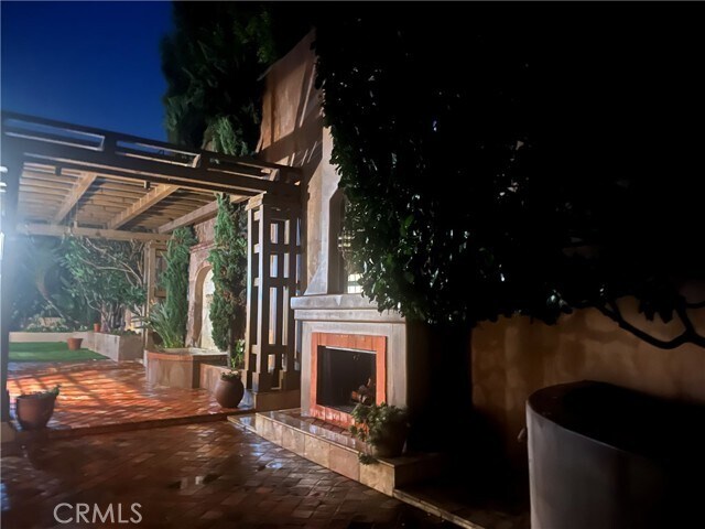 Building Photo - 1316 Beverly Grove Pl