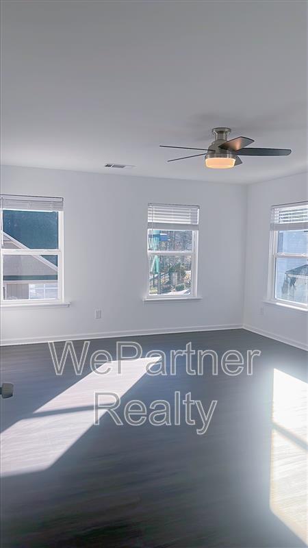 Building Photo - 3 Sandstone Dr