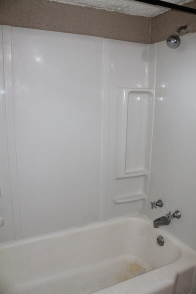 Building Photo - 8164 Loch Raven Blvd