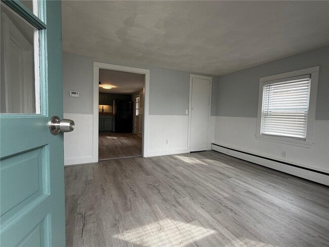 Building Photo - 144 Hopkins Hill Rd