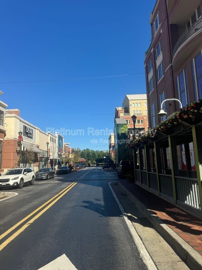 Building Photo - 264 19th St NW