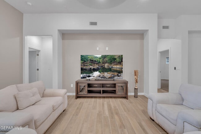 Building Photo - 12713 Captain Claudia CT