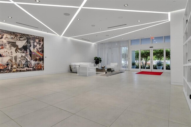 Building Photo - 4250 Biscayne Blvd