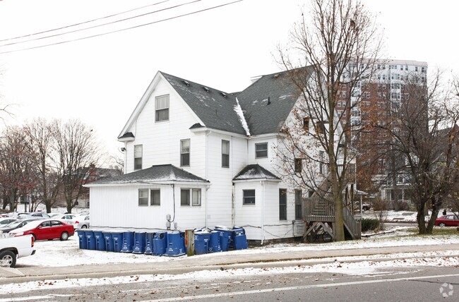 Building Photo - Orchard House