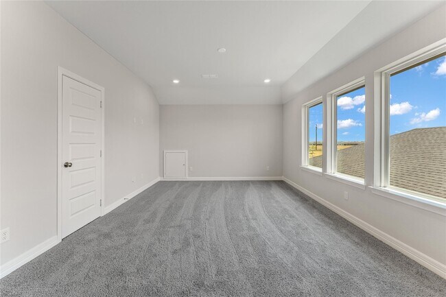 Building Photo - 28938 Hauter Wy